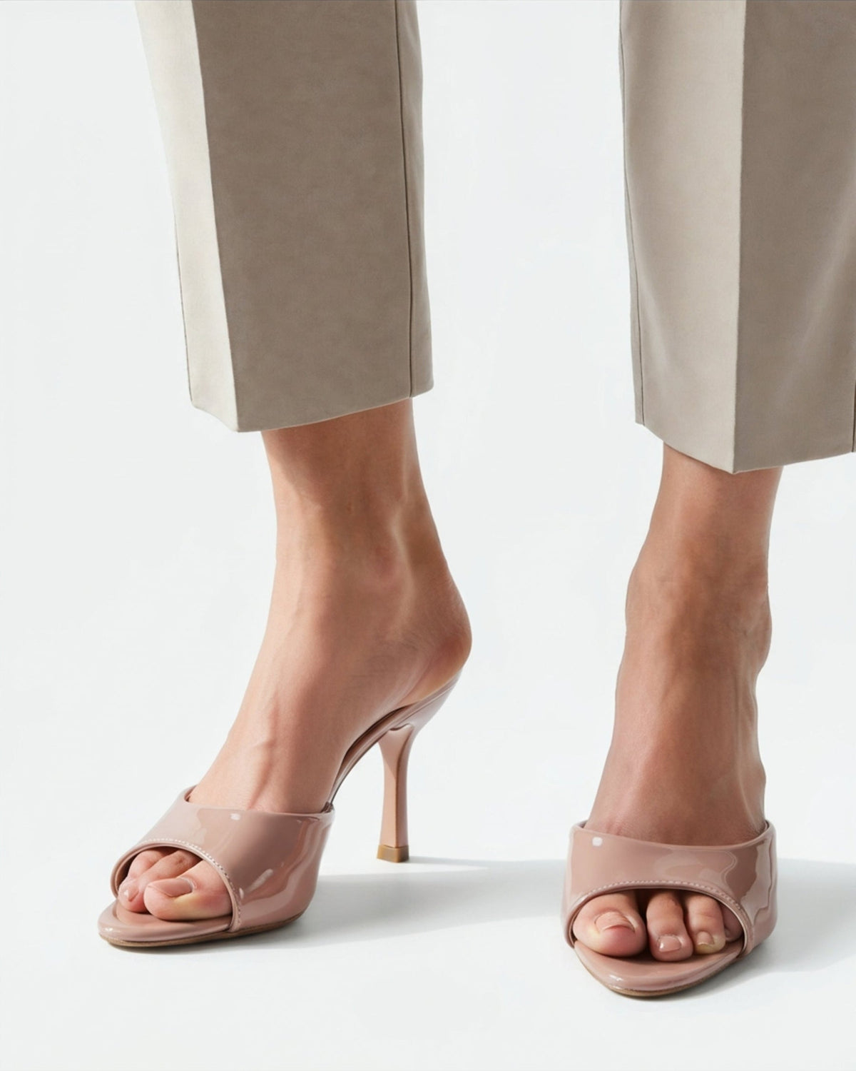 Belvara Accessoire - Gia Pumps