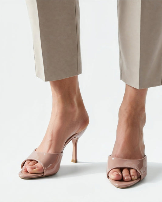 Belvara Accessoire - Gia Pumps