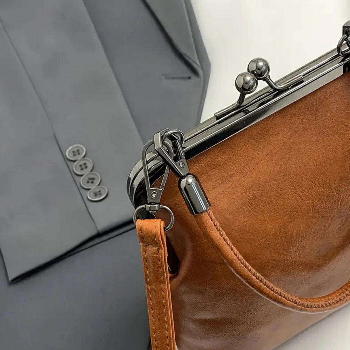 Erika™ | Handtasche mit Bügelverschluss