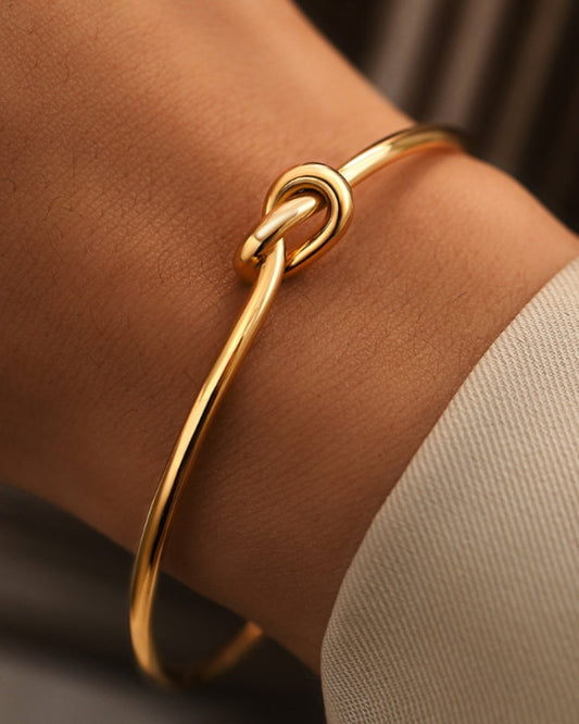 Belvara Accessoire - Eternity Knot Armband